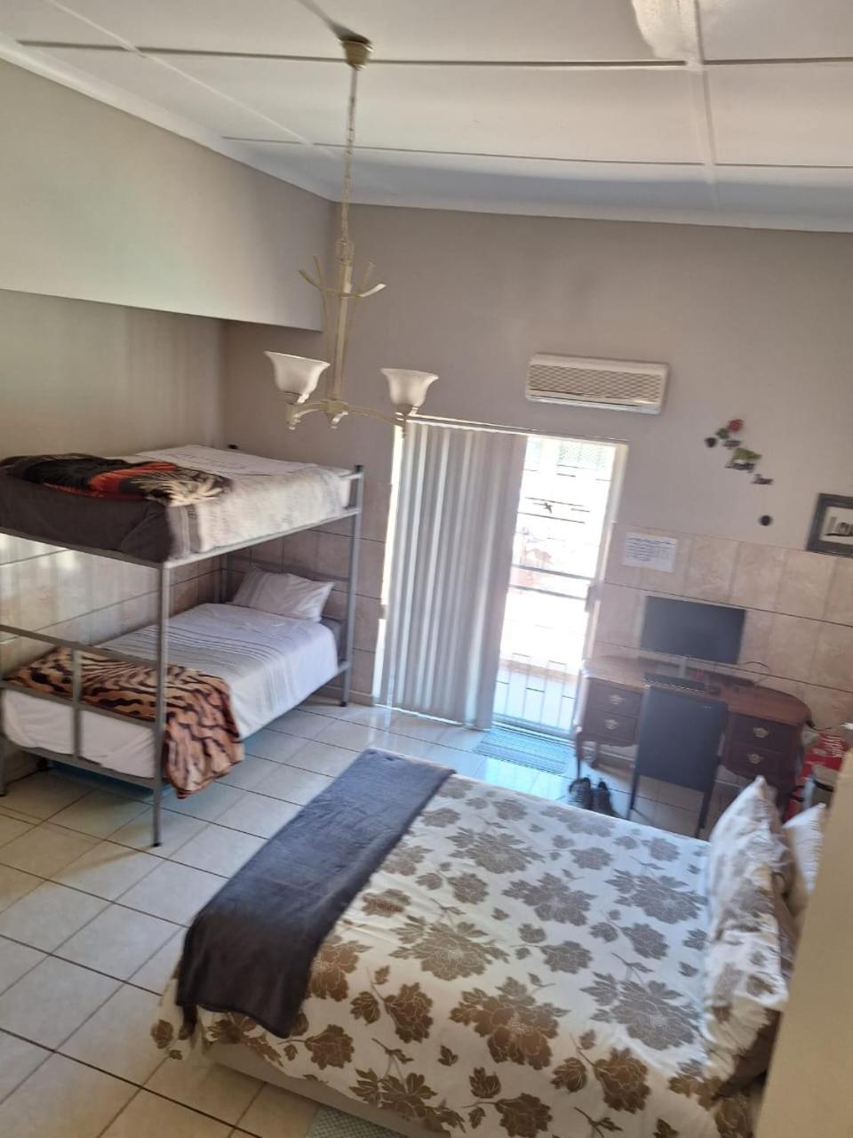 Breaking Dawn Bed & Breakfast Noupoort Ngoại thất bức ảnh