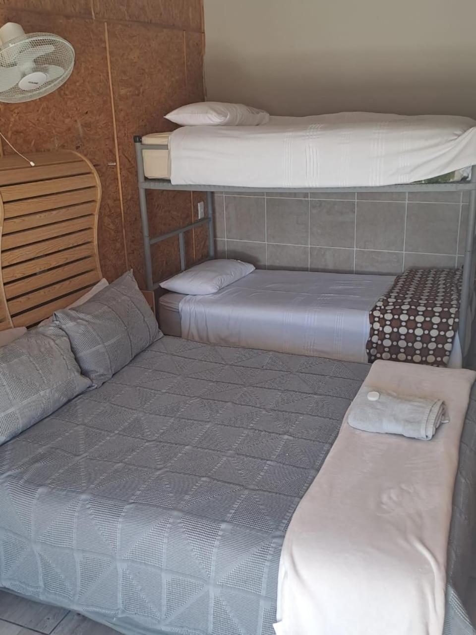 Breaking Dawn Bed & Breakfast Noupoort Ngoại thất bức ảnh